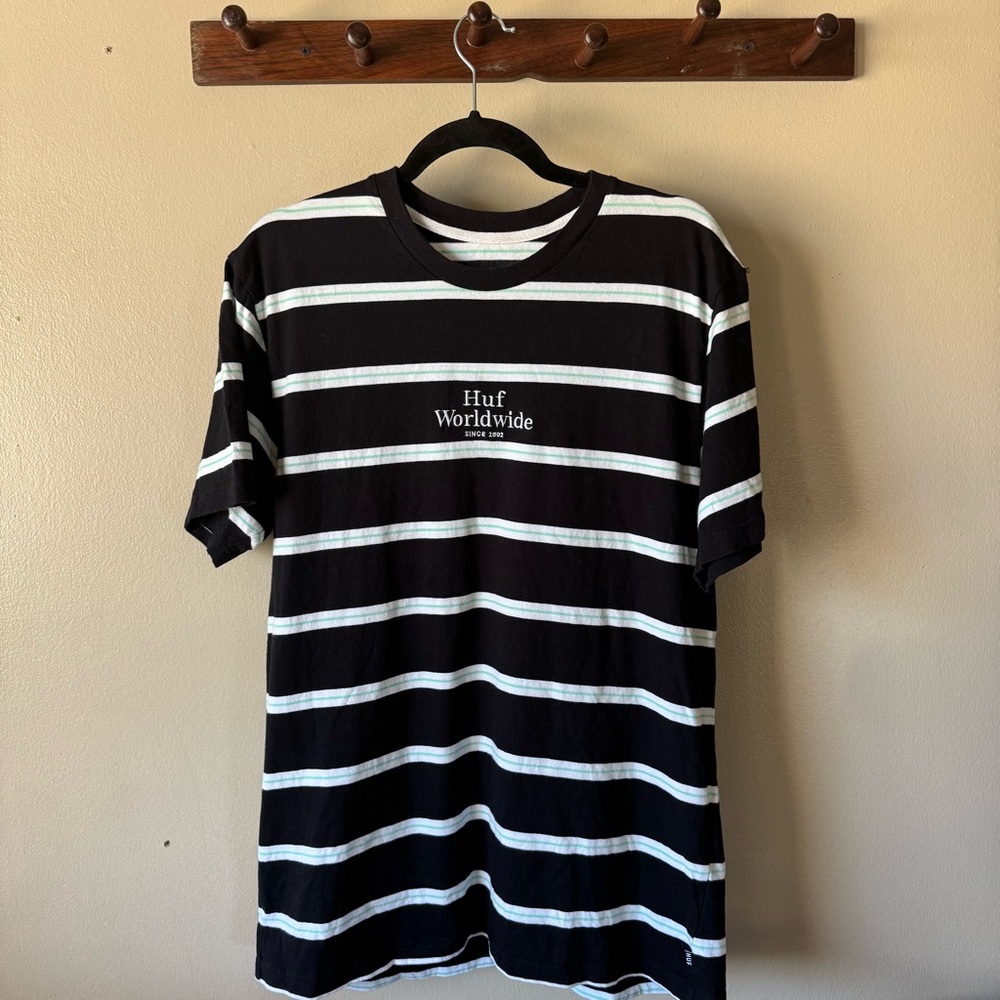 HUF Worldwide striped T-Shirt large